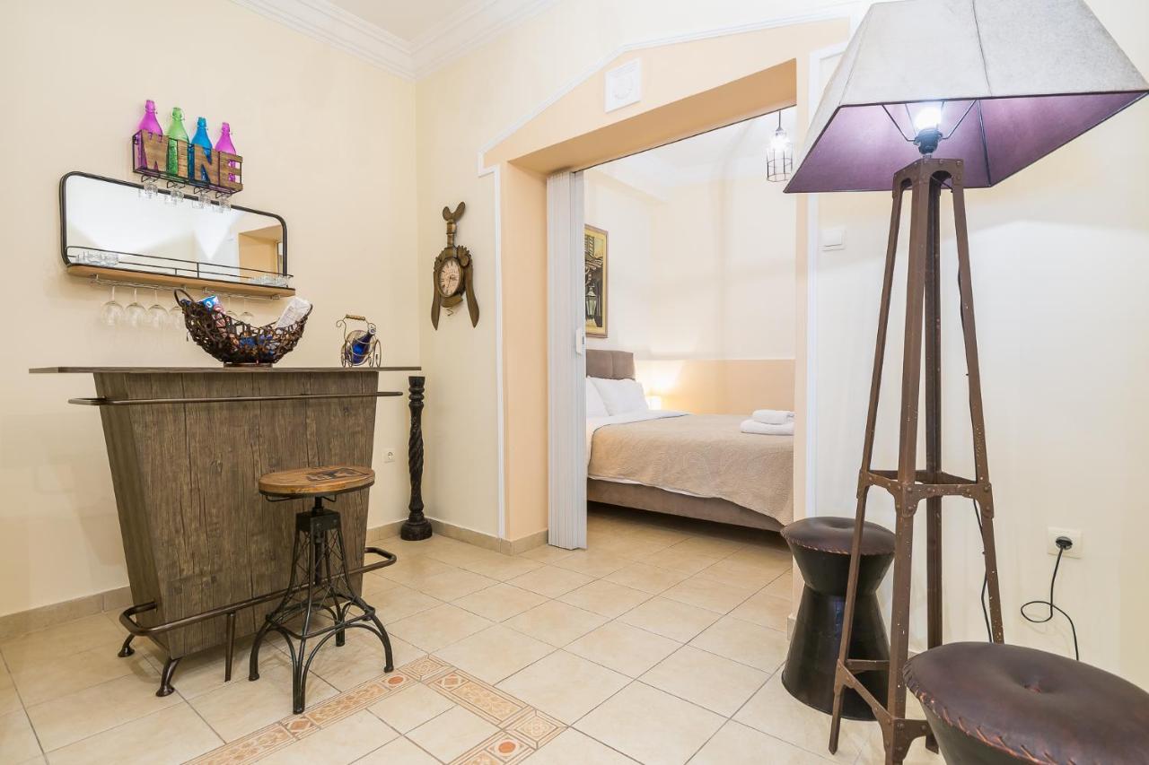 Bed and Breakfast Family House Next To Acropolis Афіни Екстер'єр фото