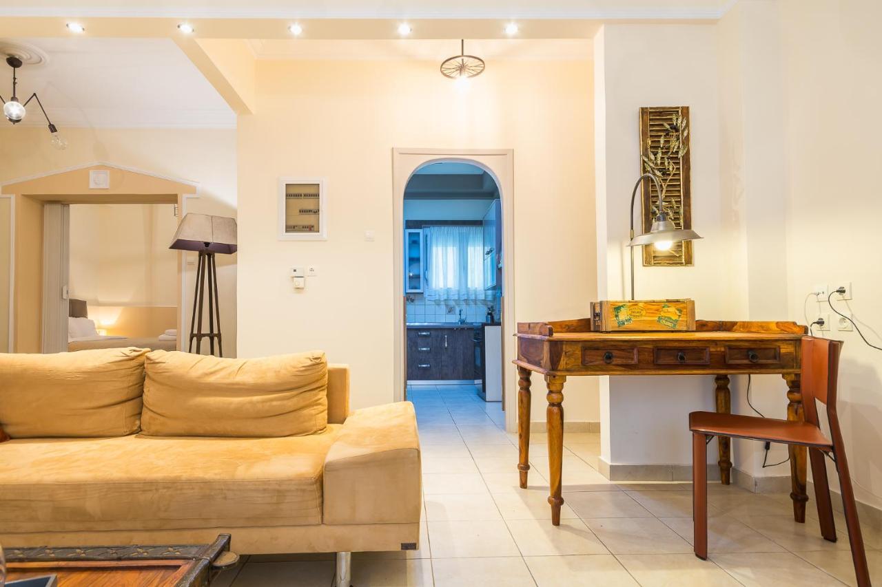 Bed and Breakfast Family House Next To Acropolis Афіни Екстер'єр фото